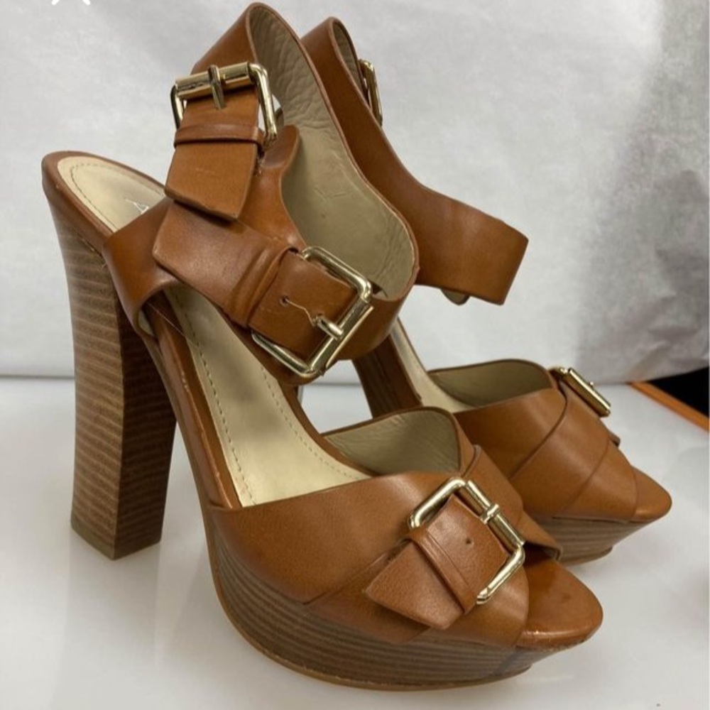 Light brown strappy wedge heel 6.5